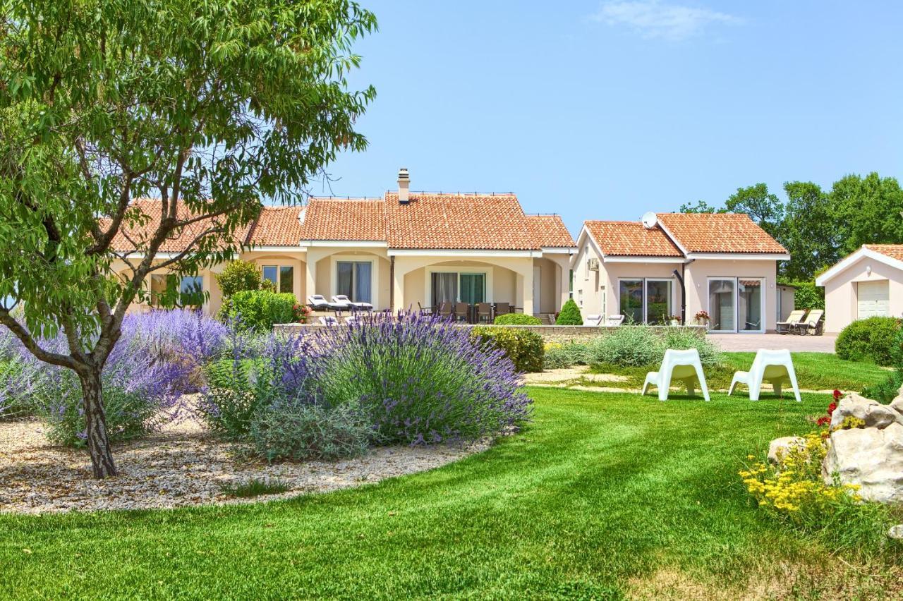 Villa Gardena Vrh  ภายนอก รูปภาพ