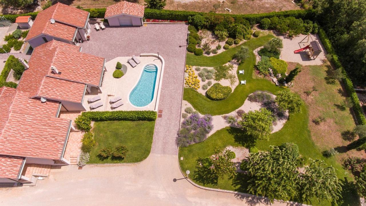 Villa Gardena Vrh  ภายนอก รูปภาพ
