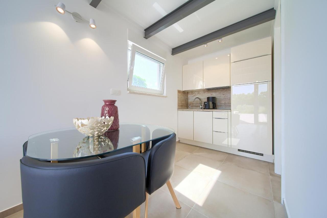 Villa Gardena Vrh  ภายนอก รูปภาพ