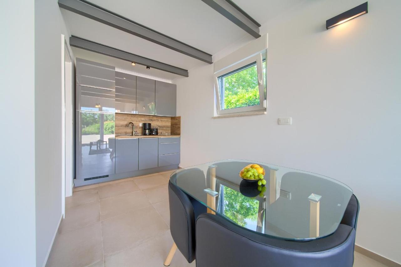 Villa Gardena Vrh  ภายนอก รูปภาพ