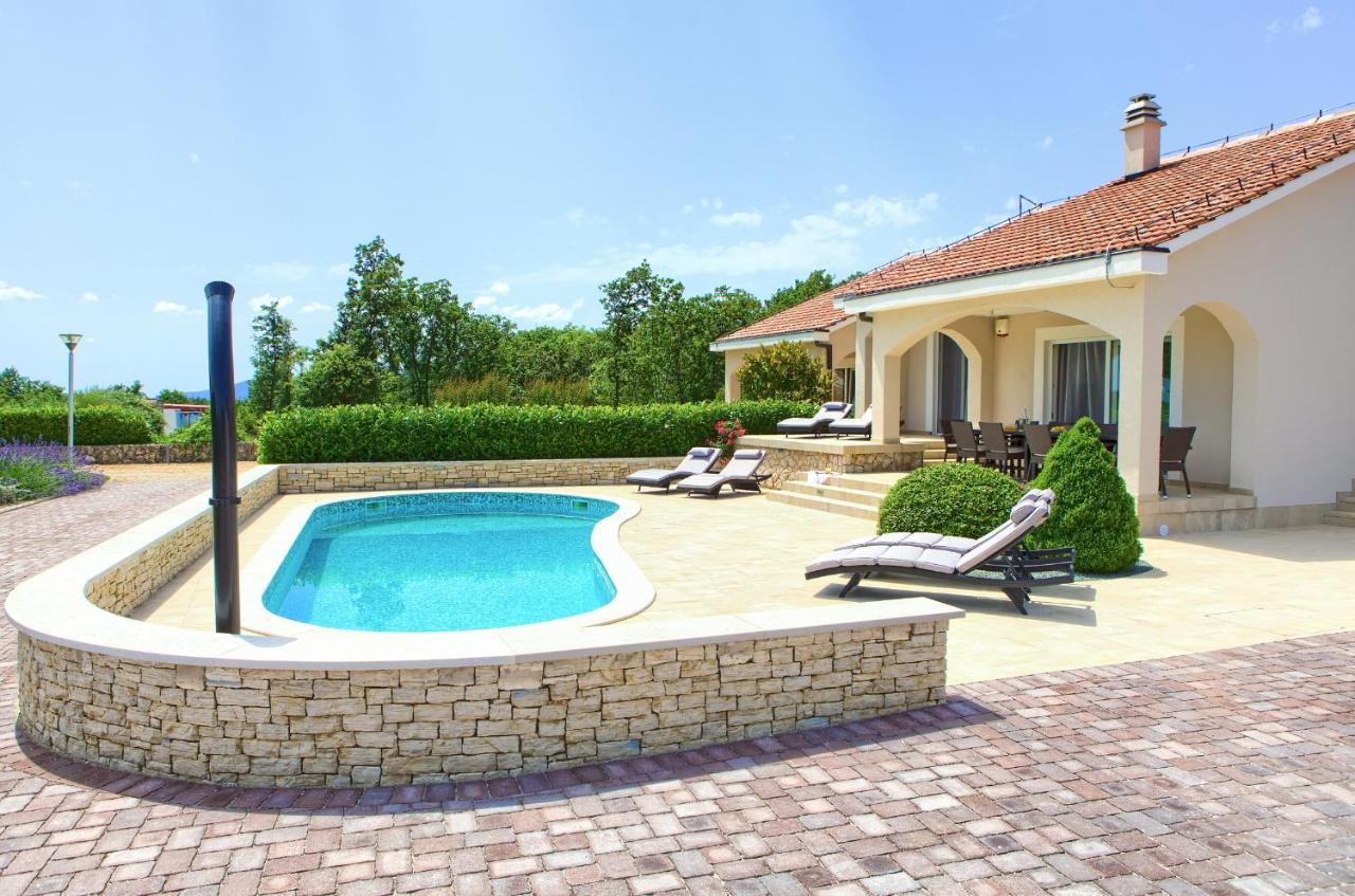 Villa Gardena Vrh  ภายนอก รูปภาพ