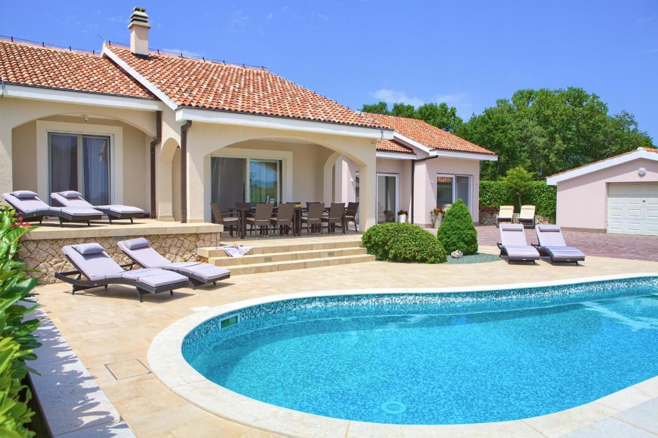 Villa Gardena Vrh  ภายนอก รูปภาพ