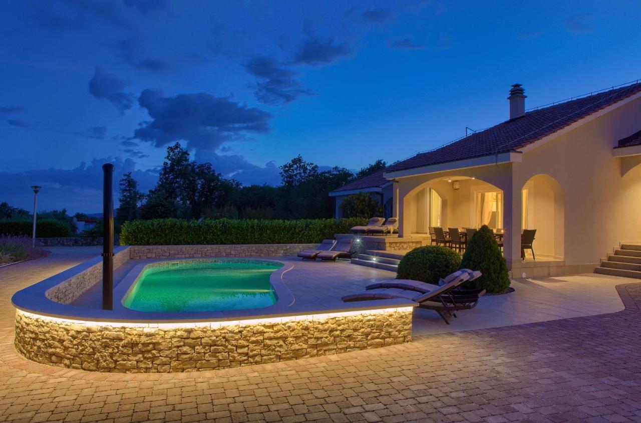 Villa Gardena Vrh  ภายนอก รูปภาพ