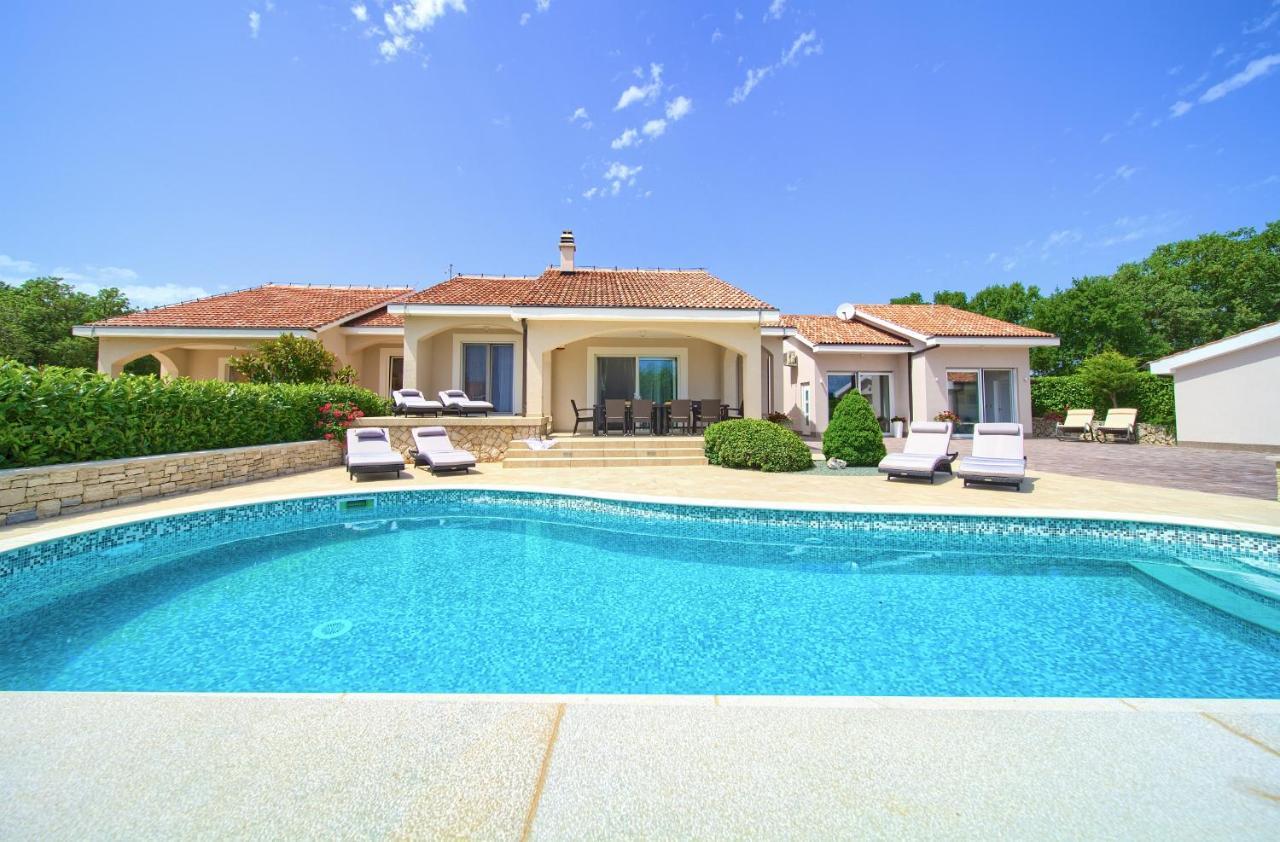 Villa Gardena Vrh  ภายนอก รูปภาพ