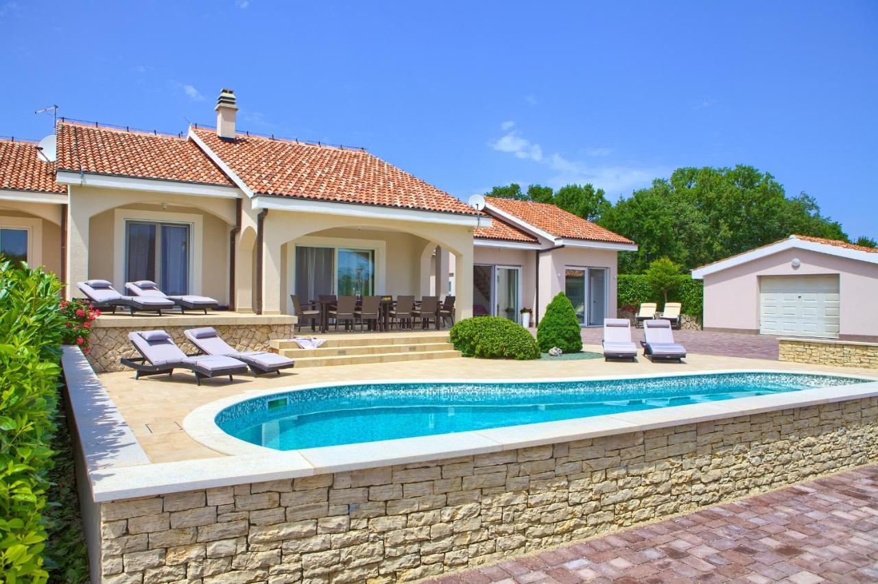 Villa Gardena Vrh  ภายนอก รูปภาพ